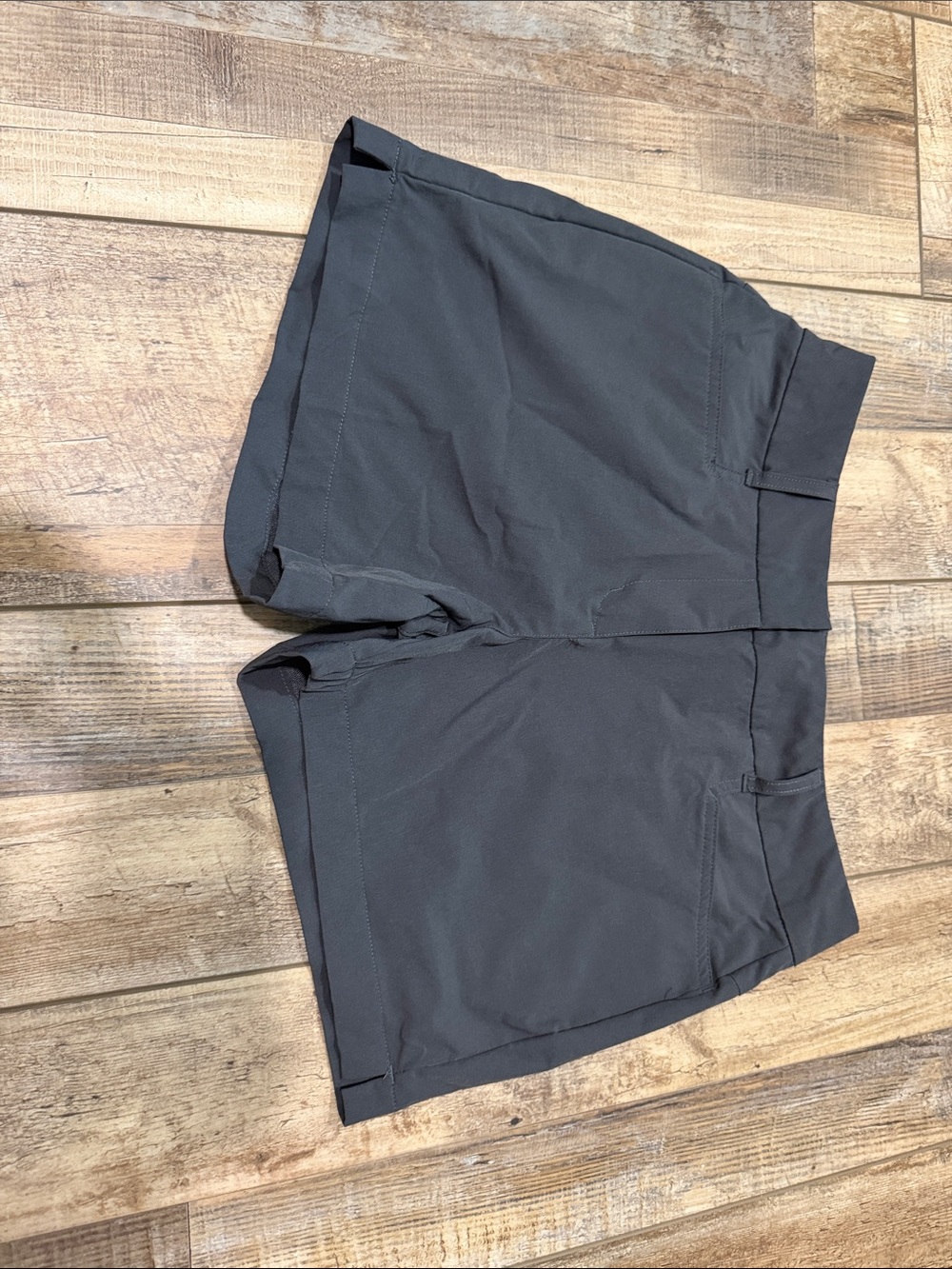 Willit Women’s 4.5” Golf Shorts - Deep Grey